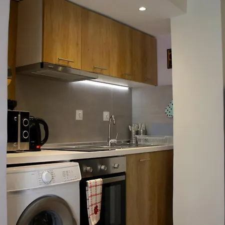 C.27 Lili Urban_apartment